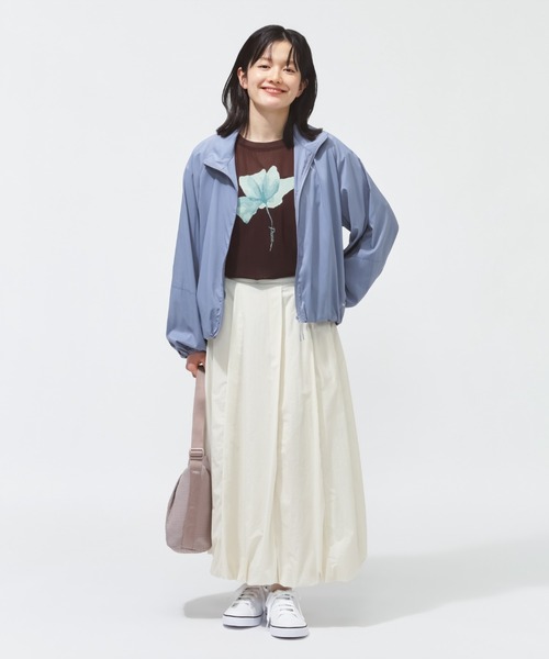 PUMA（プーマ）の「【別注】プーマ PUMA ESS ELEVATED パッカブル ウーブン ソリッド JKT 限定コラボ（ナイロンジャケット・レディース・ブルーグレー/サンドグレー・M/L）」の18枚目の写真