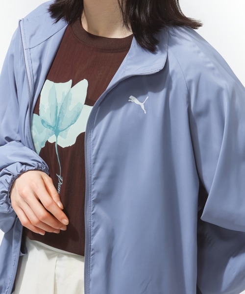 PUMA（プーマ）の「【別注】プーマ PUMA ESS ELEVATED パッカブル ウーブン ソリッド JKT 限定コラボ（ナイロンジャケット・レディース・ブルーグレー/サンドグレー・M/L）」の14枚目の写真