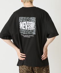 NEV（ネブ）の「NEVSURF ボックスロゴ プリントTシャツ オーバーサイズ レオパード ヒョウ柄 半袖Tシャツ（Tシャツ/カットソー）」