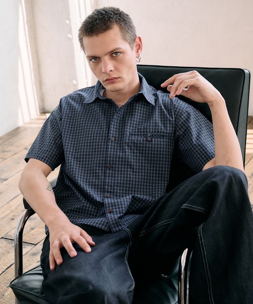 Regen Glanz(レーゲングランツ)の「cropped box fit check shirt/ クロップドボックスフィットチェックシャツ(シャツ/ブラウス・メンズ・ネイビー/ライトホワイト/レッド/ブラック・LARGE/SMALL/MEDIUM)」の22枚目の写真