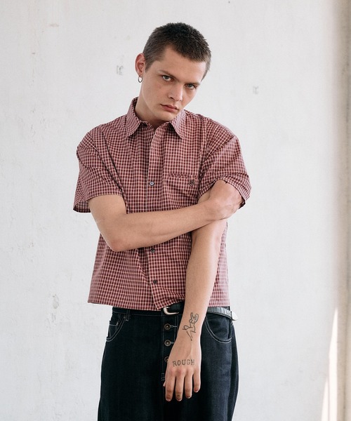 Regen Glanz(レーゲングランツ)の「cropped box fit check shirt/ クロップドボックスフィットチェックシャツ(シャツ/ブラウス・メンズ・ネイビー/ライトホワイト/レッド/ブラック・LARGE/SMALL/MEDIUM)」の19枚目の写真