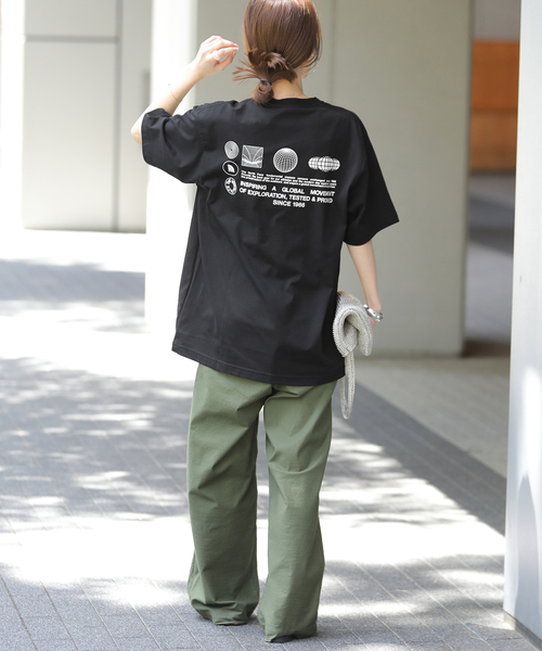 THE NORTH FACE(ザノースフェイス)の「《WEB限定》【THE NORTH FACE/ ザノースフェイス】S/S FD Globe Grid Cotton:Tシャツ(Tシャツ/カットソー・レディース・ブラック/チャコールグレー/ネイビー/ホワイト・MEDIUM)」の7枚目の写真