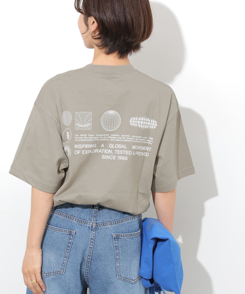 THE NORTH FACE(ザノースフェイス)の「《WEB限定》【THE NORTH FACE/ ザノースフェイス】S/S FD Globe Grid Cotton:Tシャツ(Tシャツ/カットソー・レディース・ブラック/チャコールグレー/ネイビー/ホワイト・MEDIUM)」の21枚目の写真