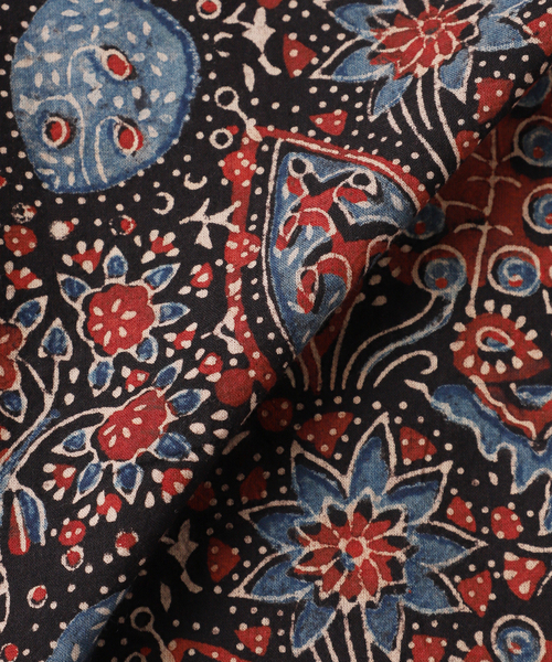 JOURNAL STANDARD relume(ジャーナルスタンダード レリューム)の「bunai / ブナイ 別注 アジュラク プリント オープンカラー半袖シャツ(シャツ/ブラウス・メンズ・アイボリー/ブラック/ネイビー/レッド・LARGE/MEDIUM)」の11枚目の写真