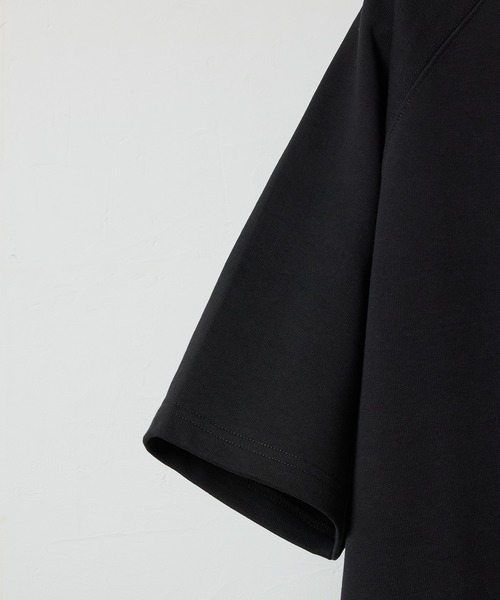 NUMBER (N)INE(ナンバーナイン)の「FIRM COTTON LIGHT SHORT PILE RAGLAN SHORT SLEEVE SWEATSHIRT / ファーム コットン ライト ミニ裏毛 ラグラン ショートスリーブ クルーネック スウェット(スウェット・メンズ・トップグレー/ブラック・M/XL/L)」の5枚目の写真