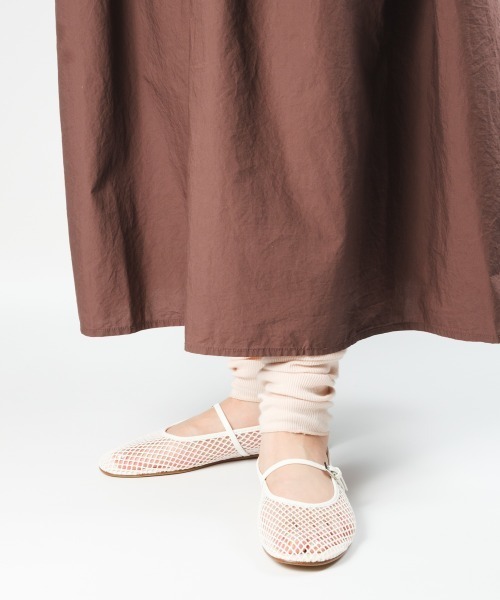 STEVE MADDEN(スティーブマデン)の「シアーメリージェーン/S.MADDEN MAGS-XS(パンプス・レディース・ブラック/ホワイト・23.5-24/23.5cm/23.0cm/22.5cm/24.5cm/24.0cm)」の6枚目の写真