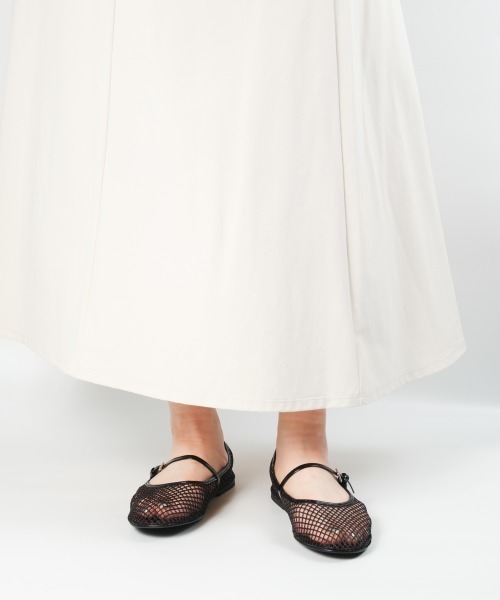 STEVE MADDEN(スティーブマデン)の「シアーメリージェーン/S.MADDEN MAGS-XS(パンプス・レディース・ブラック/ホワイト・23.5-24/23.5cm/23.0cm/22.5cm/24.5cm/24.0cm)」の7枚目の写真