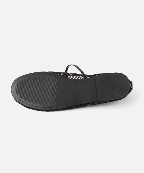 STEVE MADDEN(スティーブマデン)の「シアーメリージェーン/S.MADDEN MAGS-XS(パンプス・レディース・ブラック/ホワイト・23.5-24/23.5cm/23.0cm/22.5cm/24.5cm/24.0cm)」の17枚目の写真