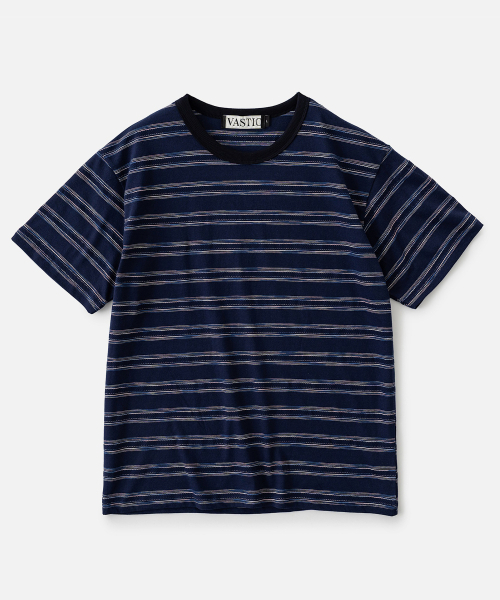 VASTIC(バスティック)の「ニードルマルチストライプTシャツ_ネイビー(Tシャツ/カットソー・メンズ・ネイビー・MEDIUM/LARGE/X-LARGE)」の2枚目の写真