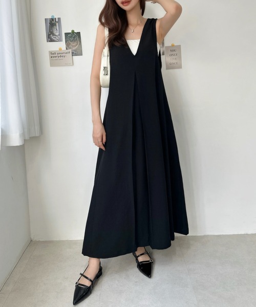 Eclat one(エクラワン)の「ゆるっと、贅沢フレア。深Vネックフロントタックワンピース(ワンピース・レディース・ベージュ/ブラック/チャコールグレー・FREE)」の8枚目の写真