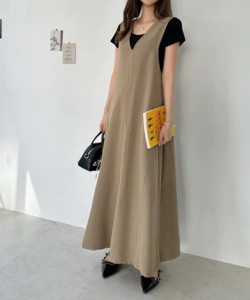 Eclat one(エクラワン)の「ゆるっと、贅沢フレア。深Vネックフロントタックワンピース(ワンピース・レディース・ベージュ/ブラック/チャコールグレー・FREE)」の17枚目の写真