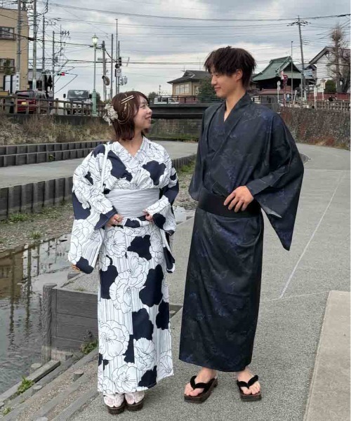 AS KNOW AS plus(アズノゥアズプラス)の「〇メンズ浴衣 3点セット 【男性浴衣・ワンタッチ角帯・下駄】(浴衣・メンズ・ブルー系/ブラック系/レッド系・FREE)」の15枚目の写真
