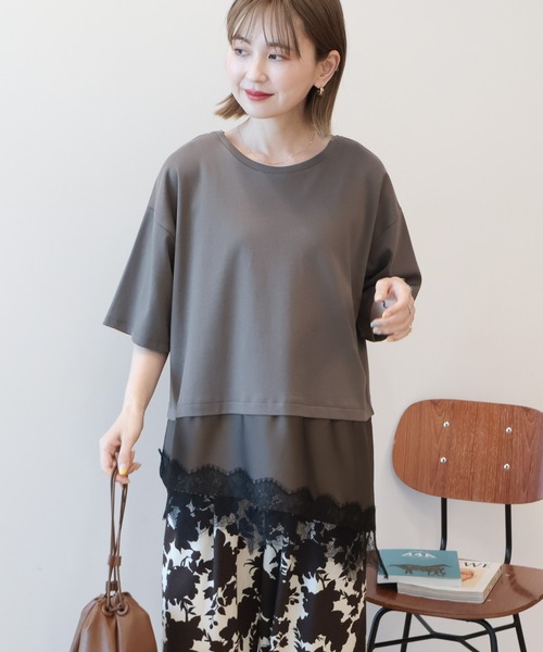 AMERICAN HOLIC(アメリカンホリック)の「レースドッキングTシャツ(Tシャツ/カットソー・レディース・ブラック/チャコールグレー/オフホワイト/マルチ・FREE)」の3枚目の写真