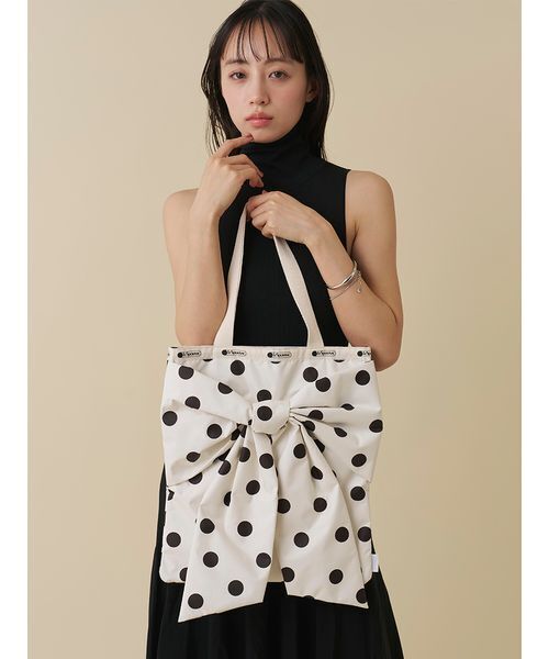 LeSportsac（レスポートサック）の「【SNIDEL×LeSportsac】LG BOW EMERALD TOTE（トートバッグ・レディース・ドット/ブラック/ホワイト・F）」の16枚目の写真