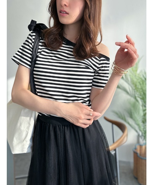 fifth(フィフス)の「ワンショルダーカットソー(Tシャツ/カットソー・レディース・ブラック×ホワイト/ブラック/ホワイト・M)」の3枚目の写真
