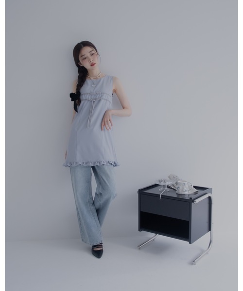 JUMELLE（ジュメロ）の「ポインテッドリボンサンダル（サンダル・レディース・ブラック/シルバー・LARGE/MEDIUM/SMALL）」の10枚目の写真