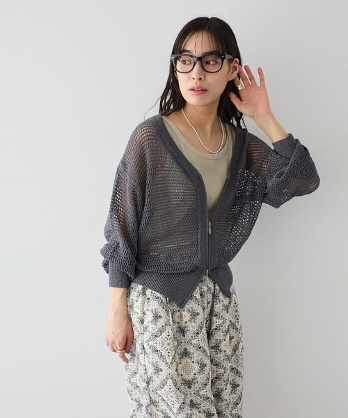 CRAFT STANDARD BOUTIQUE(クラフトスタンダードブティック)の「Vネックメッシュカーディガン(カーディガン/ボレロ・レディース・ダークグレー/グレー系その他/ライトイエロー・FREE)」の17枚目の写真