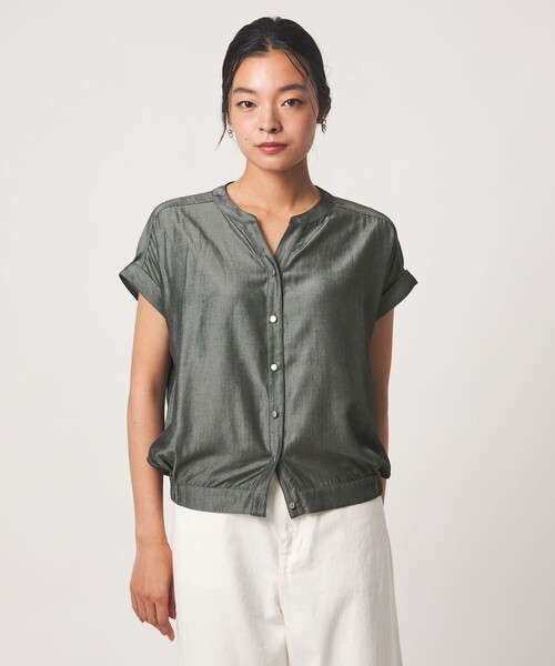 A DAY IN THE LIFE UNITED ARROWS(アデイインザライフユナイテッドアローズ)の「シャンブレー スキッパーブラウス ‐セットアップ対応‐ <A DAY IN THE LIFE>(シャツ/ブラウス・レディース・ダークグレー/オリーブ/ロイヤルブルー・FREE)」の2枚目の写真