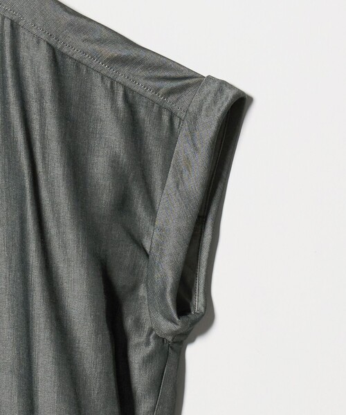 A DAY IN THE LIFE UNITED ARROWS(アデイインザライフユナイテッドアローズ)の「シャンブレー スキッパーブラウス ‐セットアップ対応‐ <A DAY IN THE LIFE>(シャツ/ブラウス・レディース・ダークグレー/オリーブ/ロイヤルブルー・FREE)」の15枚目の写真