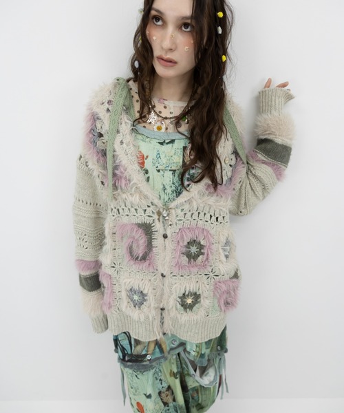 rurumu:(ルルムウ)の「rurumu:/ルルムウ/Daisy granny square cardigan(カーディガン/ボレロ・レディース・アイボリー/ボルドー/グレー系その他・F)」の7枚目の写真