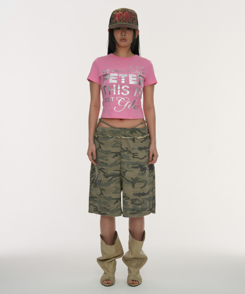 GILAARCHIVE(ギラアーカイブ)の「STRAP WAIST DOODLE BERMUDA SWEAT SHORTS_CAMO(その他パンツ・レディース・その他・FREE)」の2枚目の写真