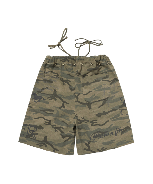 GILAARCHIVE(ギラアーカイブ)の「STRAP WAIST DOODLE BERMUDA SWEAT SHORTS_CAMO(その他パンツ・レディース・その他・FREE)」の6枚目の写真