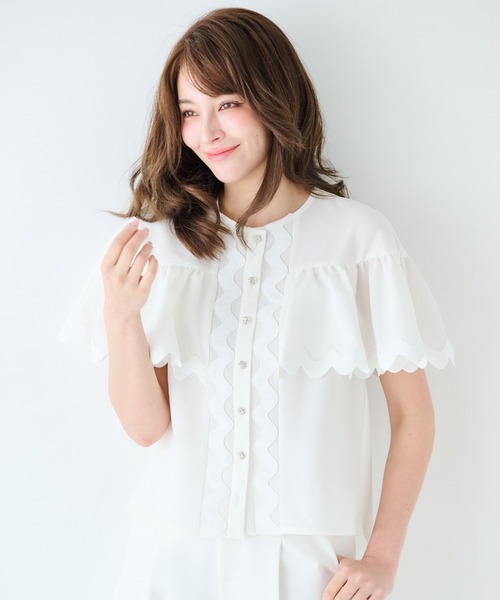 Chesty（チェスティー）の「スカラップフレアブラウス（シャツ/ブラウス・レディース・オフホワイト・0/1）」の6枚目の写真