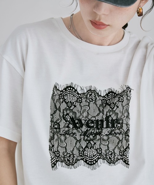 etoll.(エトル)の「UVカット&接触冷感 レースロゴ刺繍Tシャツ(Tシャツ/カットソー・レディース・オフホワイト/ブラック・FREE)」の3枚目の写真
