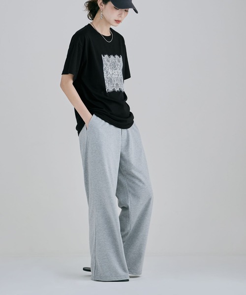 etoll.(エトル)の「UVカット&接触冷感 レースロゴ刺繍Tシャツ(Tシャツ/カットソー・レディース・オフホワイト/ブラック・FREE)」の14枚目の写真
