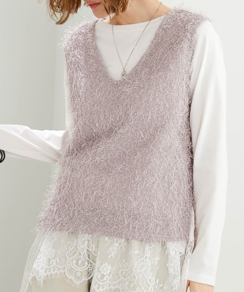 BELLUNA PLUS(ベルーナ)の「軽やかシャギーVネックベスト(Tシャツ/カットソー・レディース・ブラック/グレー/モカ・LARGE/X-LARGE/MEDIUM)」の1枚目の写真