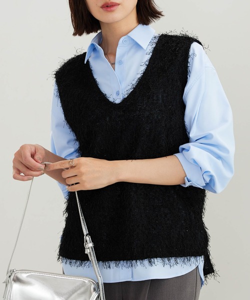 BELLUNA PLUS(ベルーナ)の「軽やかシャギーVネックベスト(Tシャツ/カットソー・レディース・ブラック/グレー/モカ・LARGE/X-LARGE/MEDIUM)」の2枚目の写真