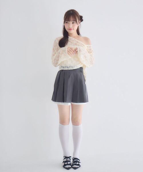 ems excite(エムズエキサイト)の「ワンショルレースドロストカットソー(Tシャツ/カットソー・レディース・ホワイト/ブラック/ナチュラル・FREE)」の7枚目の写真