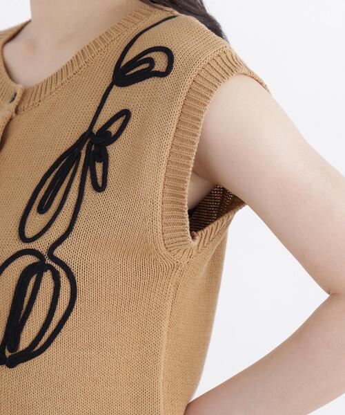 N.(N. Natural Beauty Basic)(エヌエヌナチュラルビューティーベーシック)の「テープ刺繍ベスト(ベスト・レディース・グレー系その他/ベージュ系その他・フリ-)」の21枚目の写真