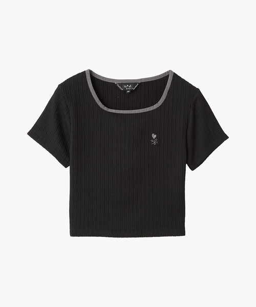 To b. by agnes b.(トゥービーバイアニエスベー)の「ハート ロゴ コンパクト Tシャツ(Tシャツ/カットソー・レディース・ブラック・40/38)」の2枚目の写真