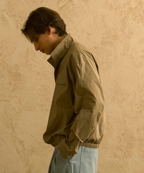 CIRCLEE(サークリー)の「CIRCLEE(サークリー)スキッパーデザイントップス(シャツ/ブラウス・メンズ・ベージュ/ブラック・L/M/XL)」の10枚目の写真