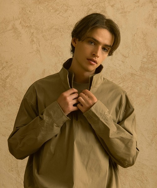 CIRCLEE(サークリー)の「CIRCLEE(サークリー)スキッパーデザイントップス(シャツ/ブラウス・メンズ・ベージュ/ブラック・L/M/XL)」の15枚目の写真