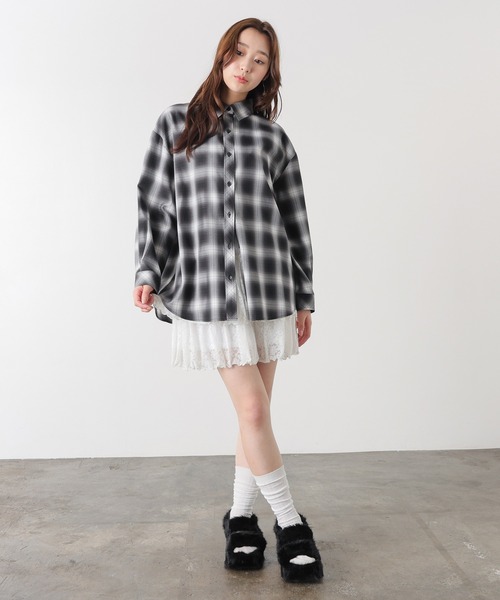Honeys(ハニーズ)の「2wayファーサンダル(サンダル・レディース・ブラック/ベージュ/アイボリー・L/M/S)」の6枚目の写真