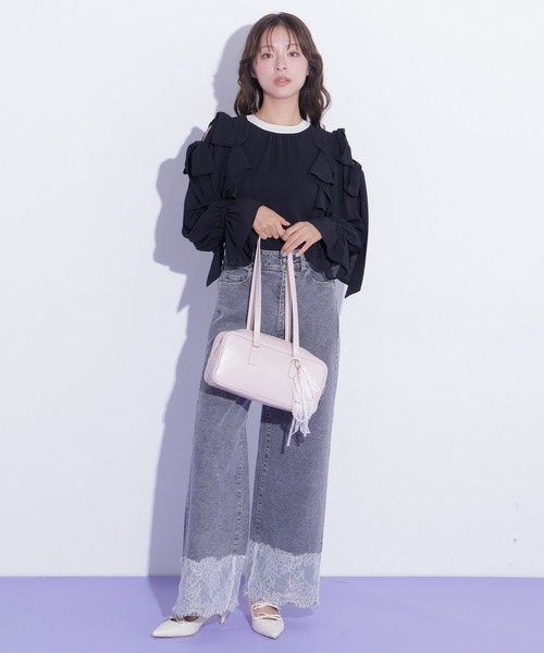 JILL by JILL STUART（ジルバイジルスチュアート）の「ショルダーラッフルリボンブラウス（シャツ/ブラウス・レディース・ホワイト/ブルー/ブラック・FREE）」の9枚目の写真