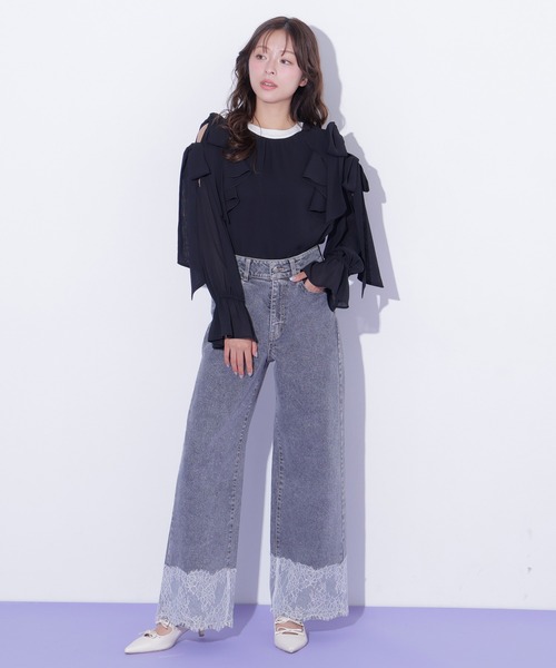 JILL by JILL STUART（ジルバイジルスチュアート）の「ショルダーラッフルリボンブラウス（シャツ/ブラウス・レディース・ホワイト/ブルー/ブラック・FREE）」の10枚目の写真