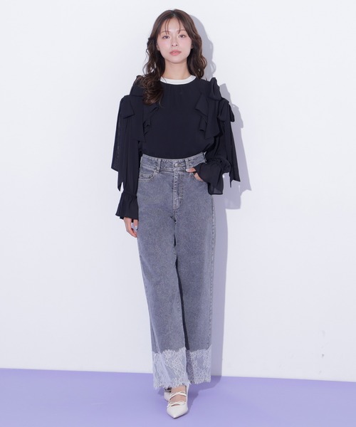 JILL by JILL STUART（ジルバイジルスチュアート）の「ショルダーラッフルリボンブラウス（シャツ/ブラウス・レディース・ホワイト/ブルー/ブラック・FREE）」の11枚目の写真