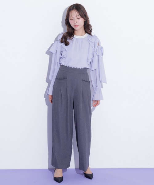 JILL by JILL STUART（ジルバイジルスチュアート）の「ショルダーラッフルリボンブラウス（シャツ/ブラウス・レディース・ホワイト/ブルー/ブラック・FREE）」の22枚目の写真