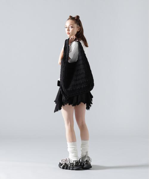 L.H.P（エルエイチピー）の「MAVYTH/メヴィス/FRILL MARCHE BAG（ショルダーバッグ・レディース・アイボリー/ブラック・F）」の3枚目の写真