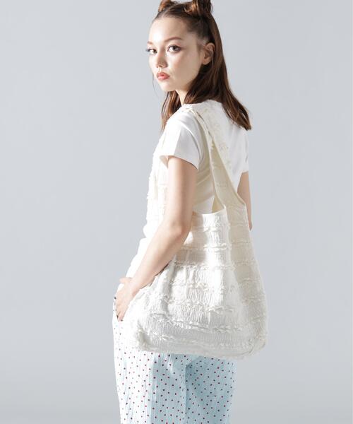 L.H.P（エルエイチピー）の「MAVYTH/メヴィス/FRILL MARCHE BAG（ショルダーバッグ・レディース・アイボリー/ブラック・F）」の15枚目の写真
