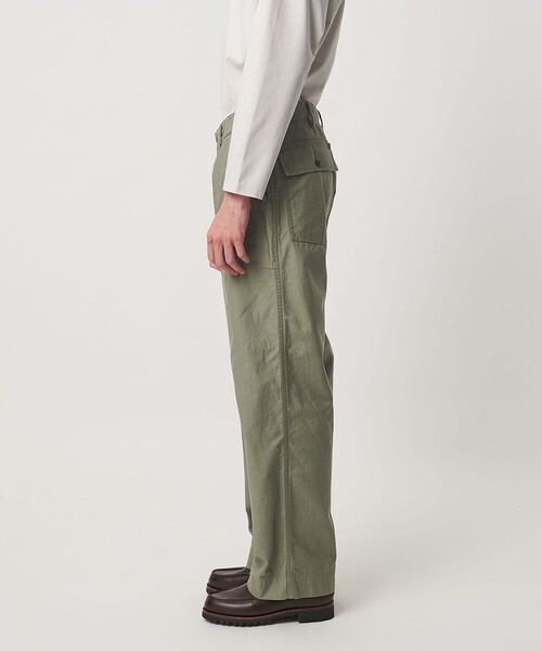 UNITED ARROWS（ユナイテッドアローズ）の「オーガニックコットン バックサテン ファティーグパンツ（その他パンツ・メンズ・オリーブ・L/XL/S/M）」の6枚目の写真