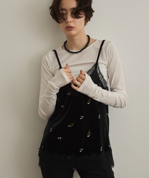 Trish（トリッシュ）の「ベロア花刺繍レースヘムキャミソール（キャミソール・レディース・ブラウン/ブラック・FREE）」の3枚目の写真