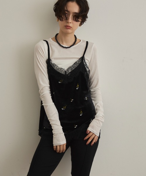 Trish（トリッシュ）の「ベロア花刺繍レースヘムキャミソール（キャミソール・レディース・ブラウン/ブラック・FREE）」の5枚目の写真