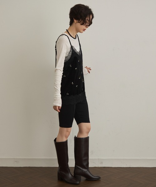 Trish（トリッシュ）の「ベロア花刺繍レースヘムキャミソール（キャミソール・レディース・ブラウン/ブラック・FREE）」の16枚目の写真