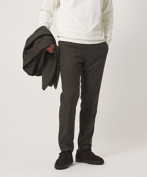 UNITED ARROWS(ユナイテッドアローズ)の「テックツイル ノープリーツ テーパードスラックス UA COZY ウォッシャブル ヨコストレッチ(スラックス・メンズ・ネイビー/モカ・M/S/L/XL)」の1枚目の写真