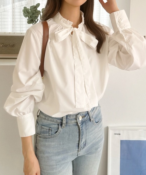 Eclat one（エクラワン）の「【オンオフ使える/1枚で華やか】上品クラシカル。ボウタイフリルネック長袖ブラウス（シャツ/ブラウス・レディース・ホワイト/ライトブルー/ブラック・FREE）」の14枚目の写真