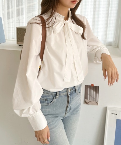 Eclat one（エクラワン）の「【オンオフ使える/1枚で華やか】上品クラシカル。ボウタイフリルネック長袖ブラウス（シャツ/ブラウス・レディース・ホワイト/ライトブルー/ブラック・FREE）」の12枚目の写真